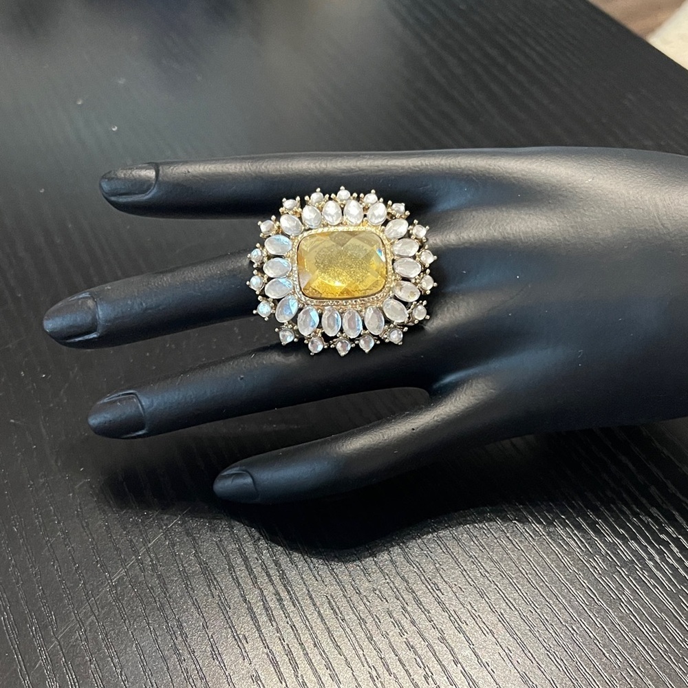Elegant Gold and Silver Statement Stretch Ring. 0449